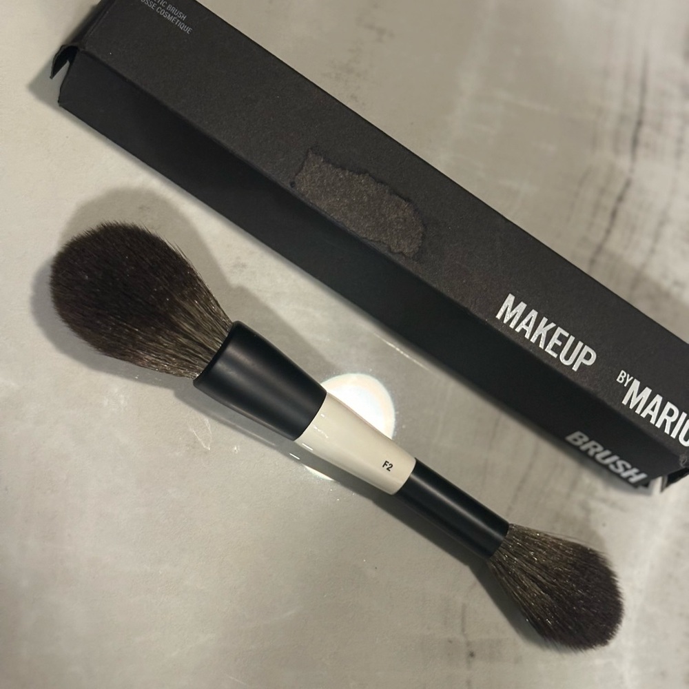 Makeup By Mario Black and White Dual-Ended Brush